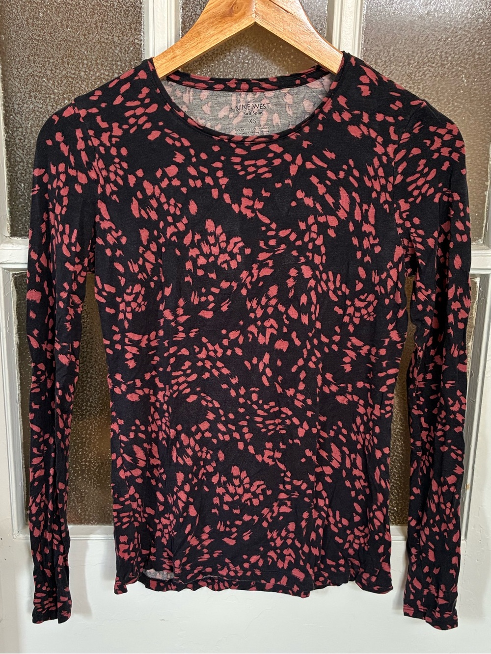 Nine West Soft Spun XS Black Mauve Abstract Long Sleeve Top